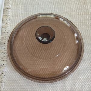 Pyrex Visions Amber Brown Glass Lid 2.5 C EUC